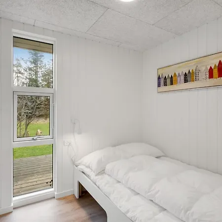 Ridvan - 500m From The Sea By Interhome