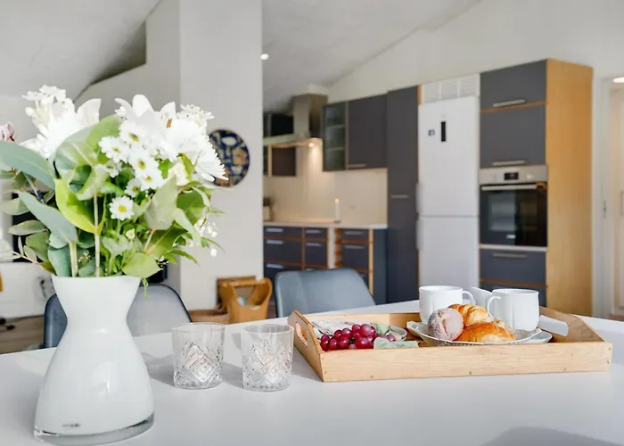 Ridvan - 500m From The Sea By Interhome